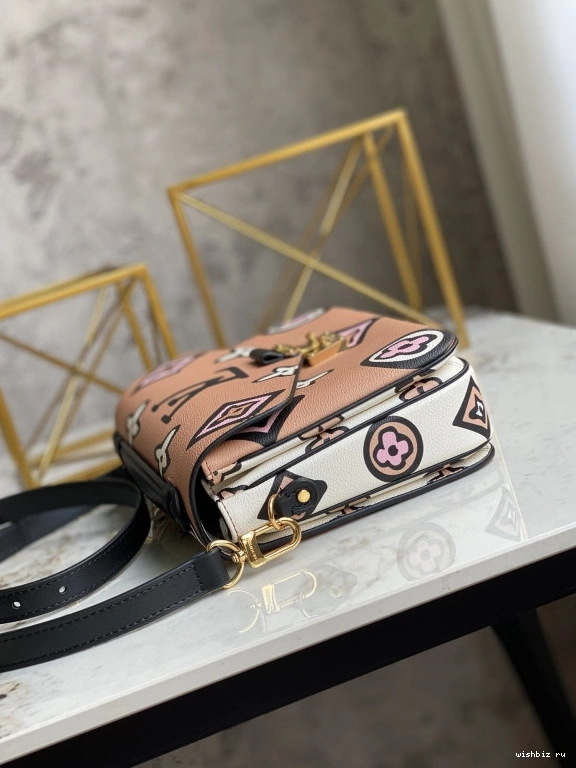 WIS MÉTIS LOUIS VUITTON POCHETTE 0813